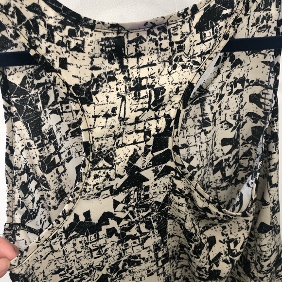 Soprano Printed Top Size Small - Picture 6 of 10